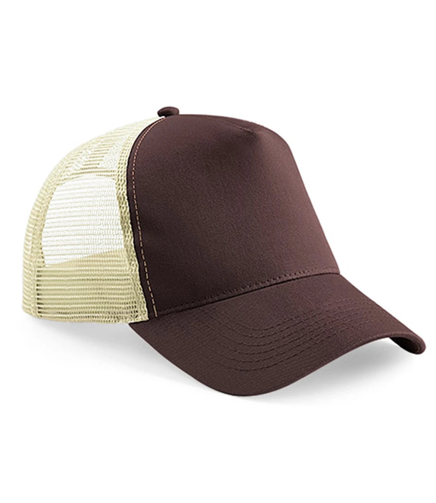 Product image of Beechfield Snapback Trucker Cap in chocolate and caramel on a white background

